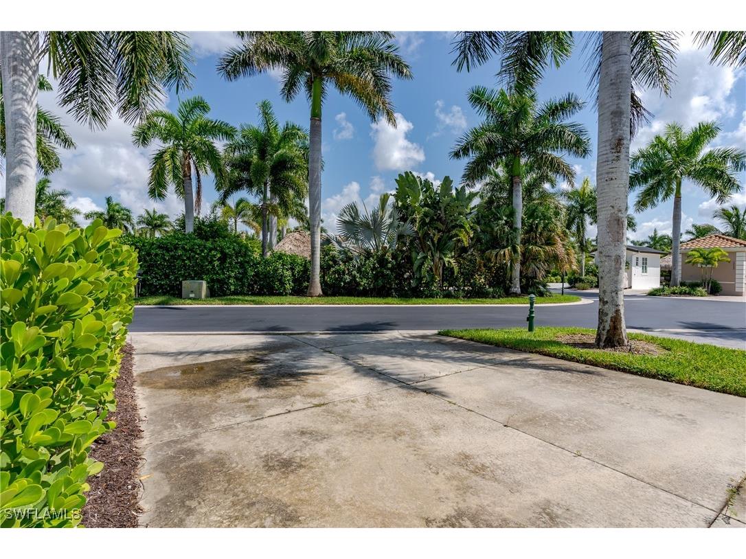 13499 Snook Circle Naples FL 34114 224064998 image32
