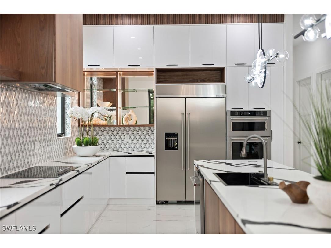 135 7th Street N Naples FL 34102 225071448 image11