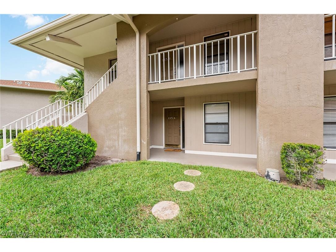 135 Cypress Way E #1 Naples FL 34110 223093832 image1