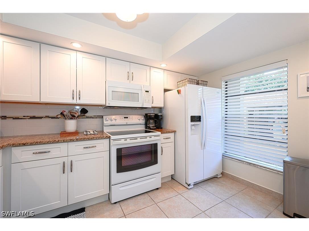 135 Cypress Way E #C Naples FL 34110 226021581 image12