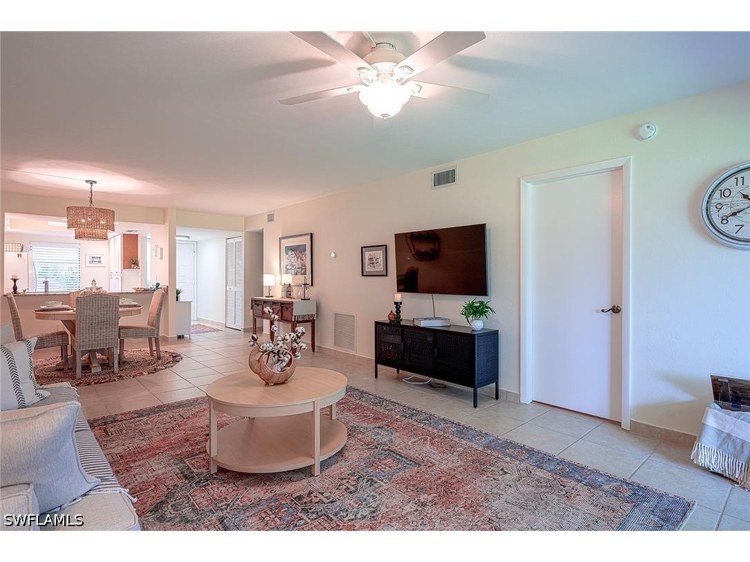 135 Cypress Way E #C Naples FL 34110 226021581 image19