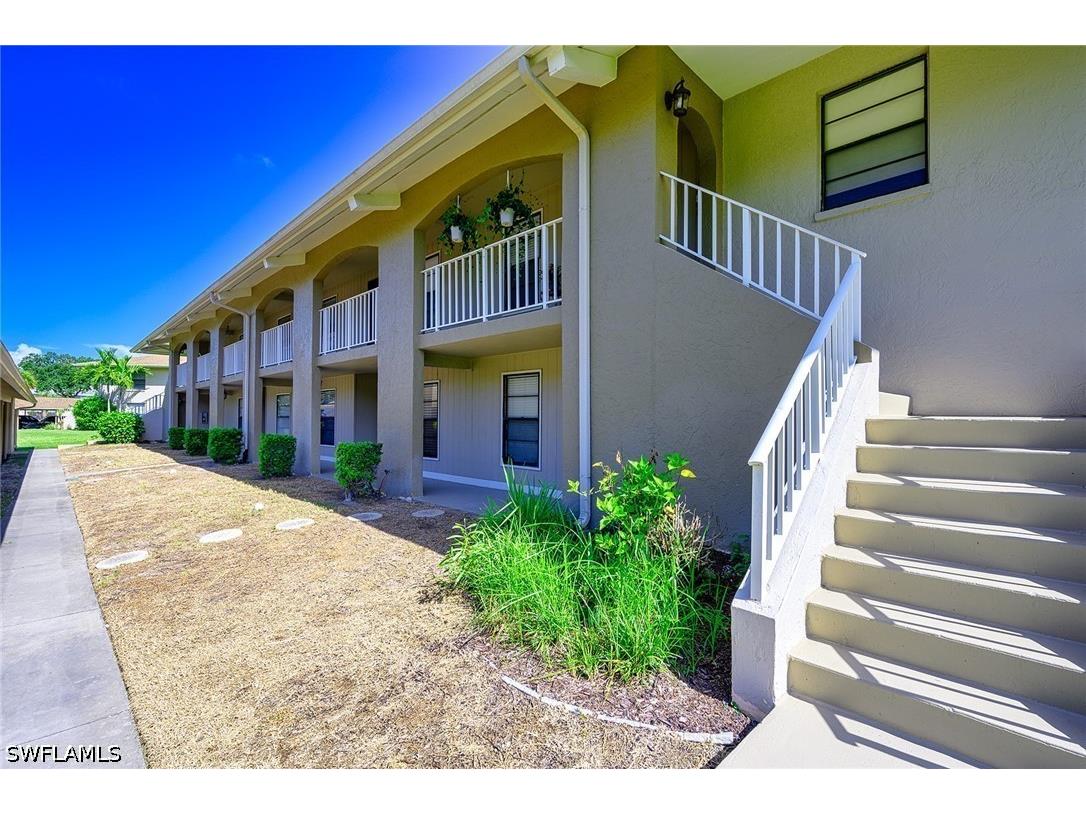 135 Cypress Way E #C Naples FL 34110 226021581 image3