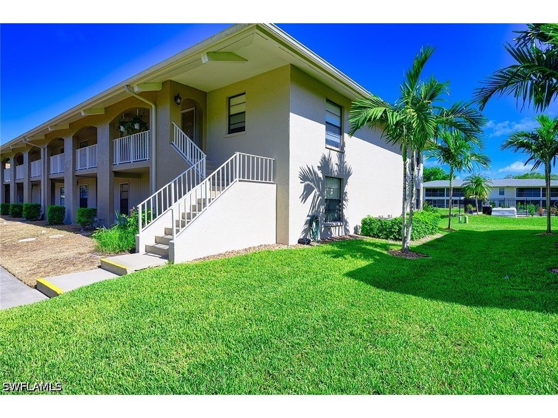 135 Cypress Way E #C Naples FL 34110 226021581 image4