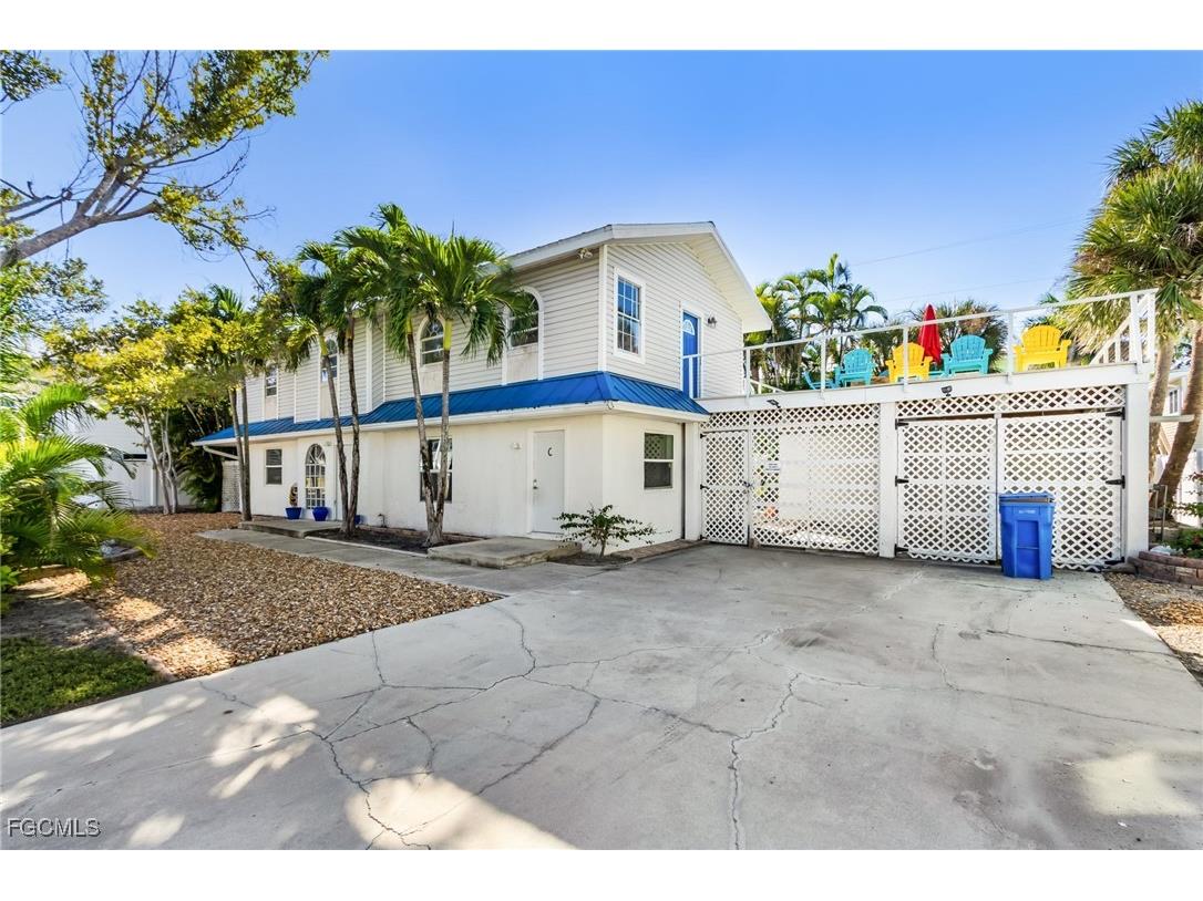135 Delmar Avenue #A Fort Myers Beach FL 33931 2025013887 image1