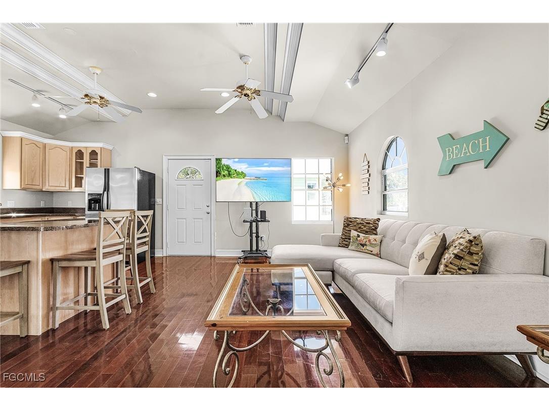 135 Delmar Avenue #A Fort Myers Beach FL 33931 2025013887 image14