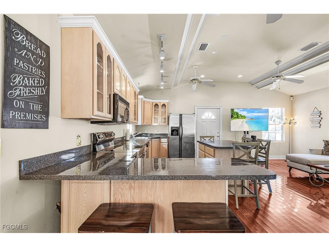 135 Delmar Avenue #A Fort Myers Beach FL 33931 2025013887 image19