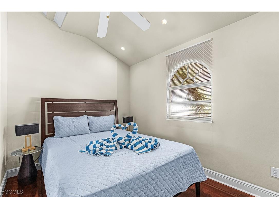 135 Delmar Avenue #A Fort Myers Beach FL 33931 2025013887 image20