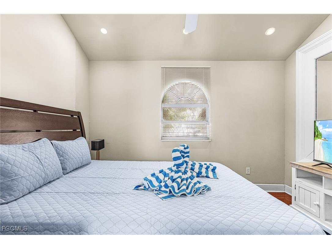 135 Delmar Avenue #A Fort Myers Beach FL 33931 2025013887 image21