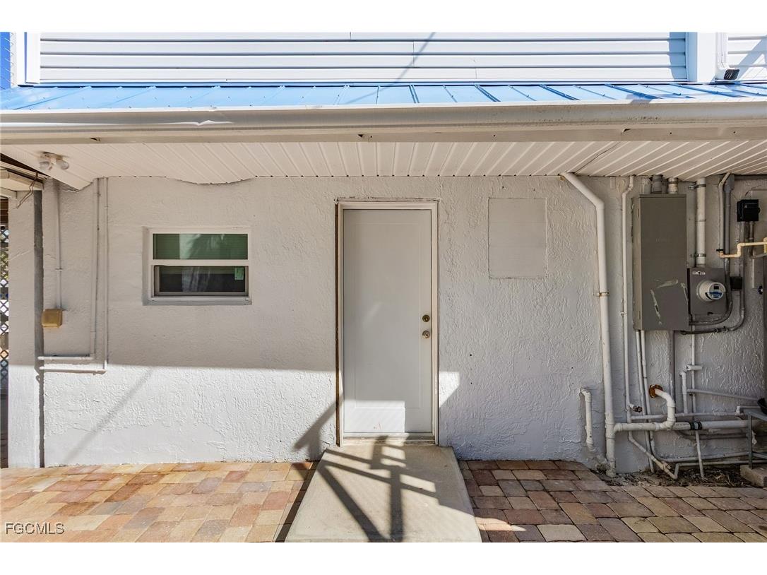 135 Delmar Avenue #C Fort Myers Beach FL 33931 2025020159 image3