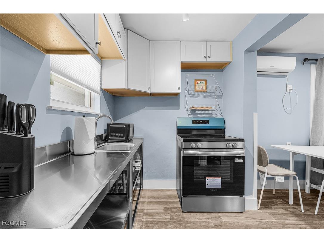 135 Delmar Avenue #C Fort Myers Beach FL 33931 2025020159 image8