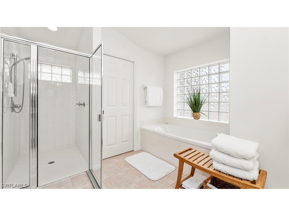 135 Estelle Drive Naples FL 34112 226010935 image20