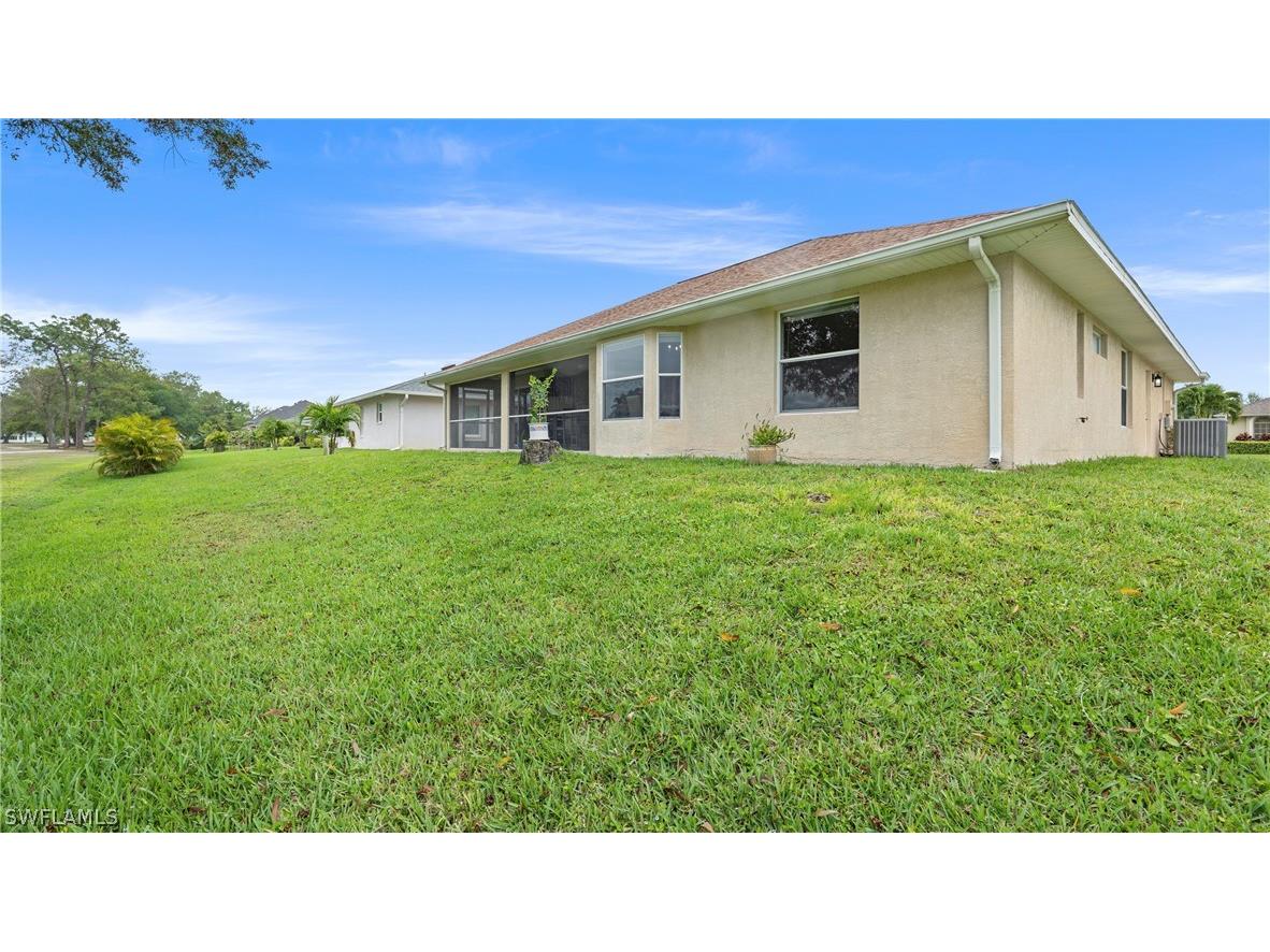 135 Estelle Drive Naples FL 34112 226010935 image38