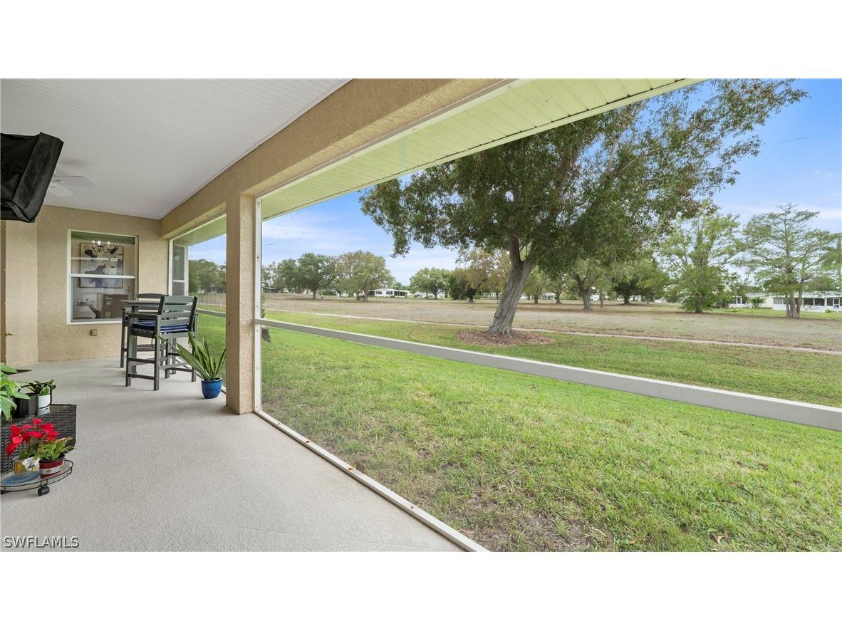 135 Estelle Drive Naples FL 34112 226010935 image40