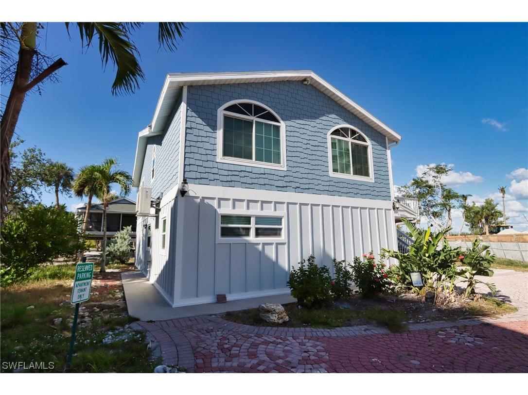 135 Gulfview Avenue Fort Myers Beach FL 33931 223092048 image1