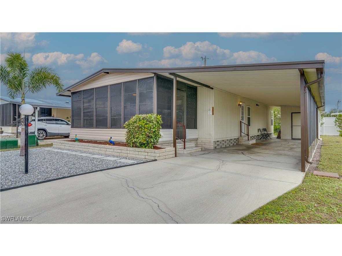135 Lakeside Circle North Fort Myers FL 33903 224104047 image1