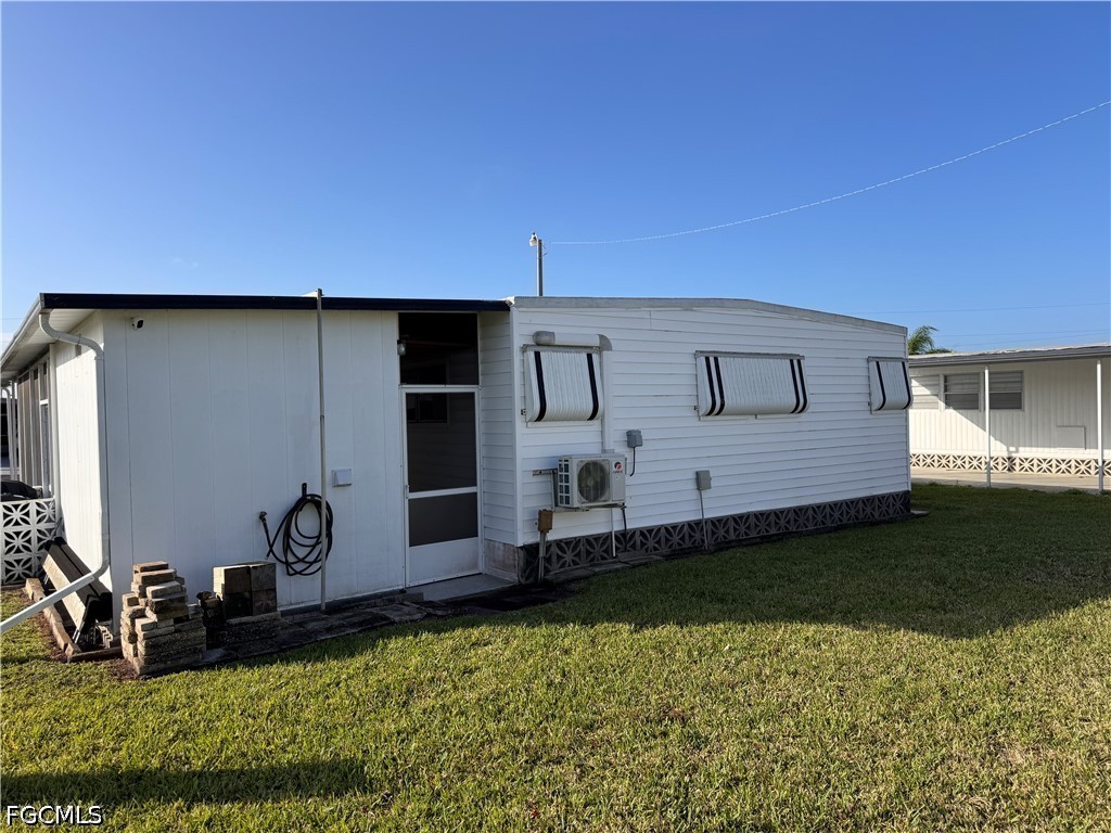 135 Orange Harbor Drive Fort Myers FL 33905 2026015100 image3