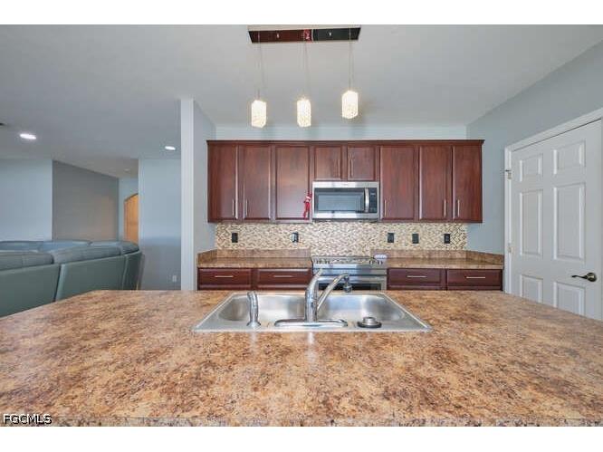 135 SW 31st Street Cape Coral FL 33914 2026018051 image8