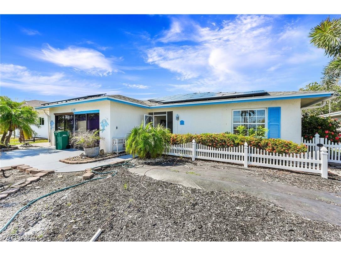 135 Tahiti Circle Naples FL 34113 223028605 image1