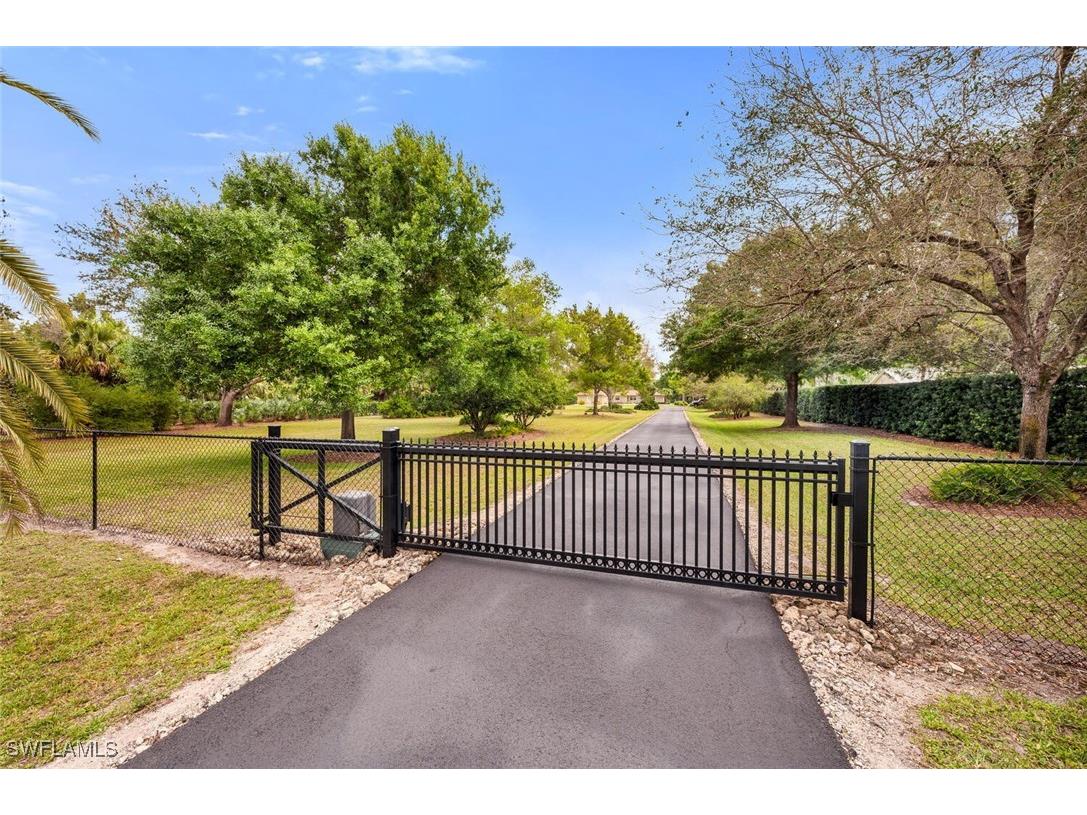 1350 31st Street SW Naples FL 34117 225017998 image1