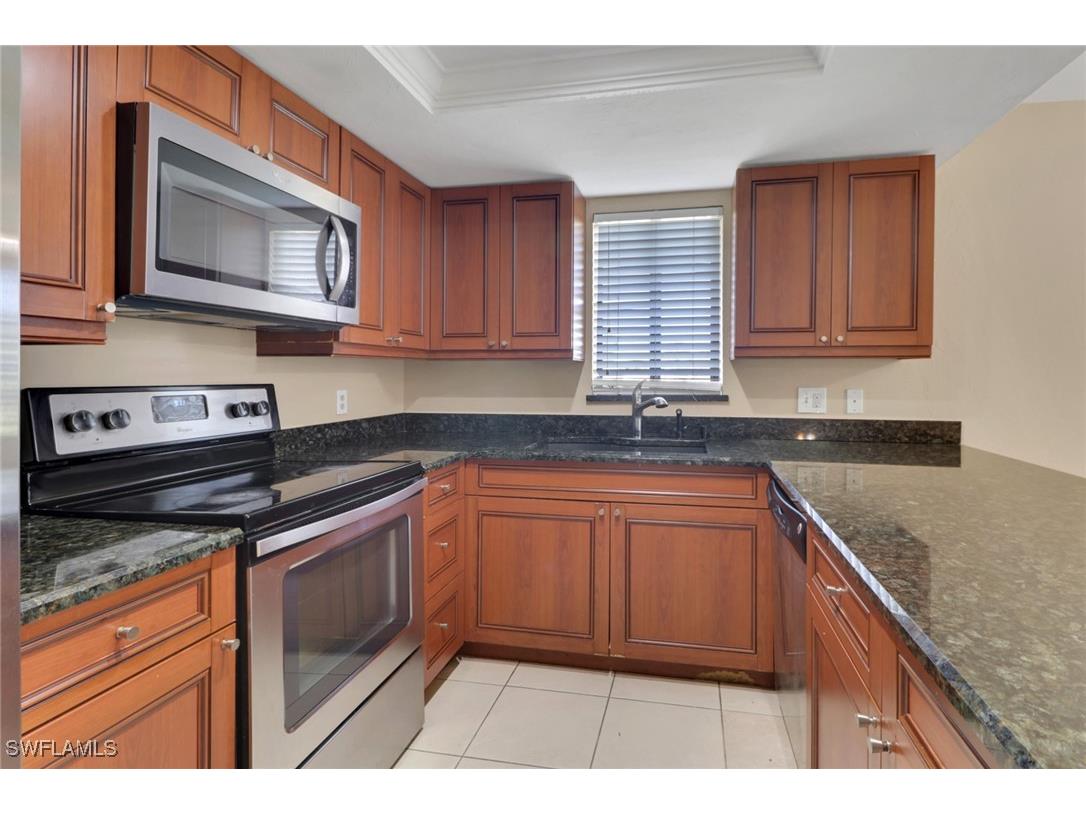1350 Green Valley Circle #1503 Naples FL 34104 225073391 image11