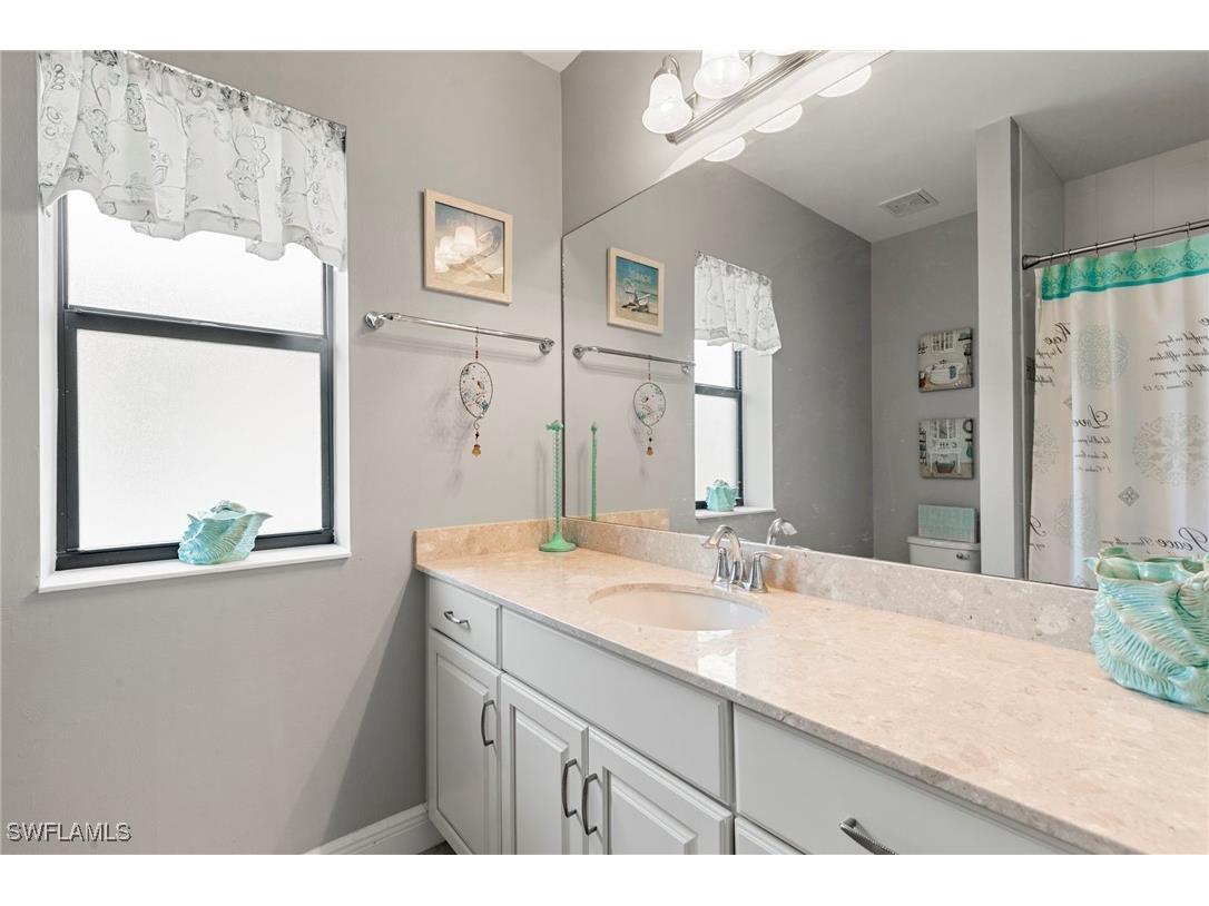 1350 Kendari Terrace Naples FL 34113 225084304 image22