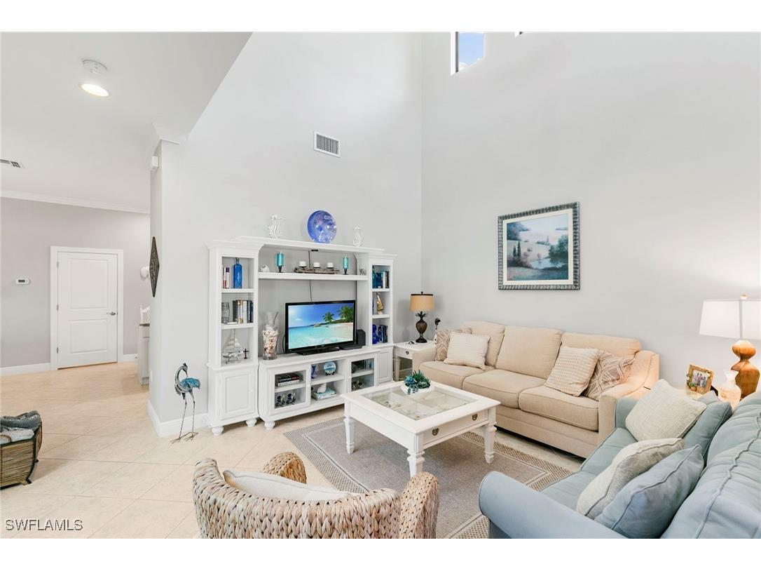 1350 Kendari Terrace Naples FL 34113 225084304 image3