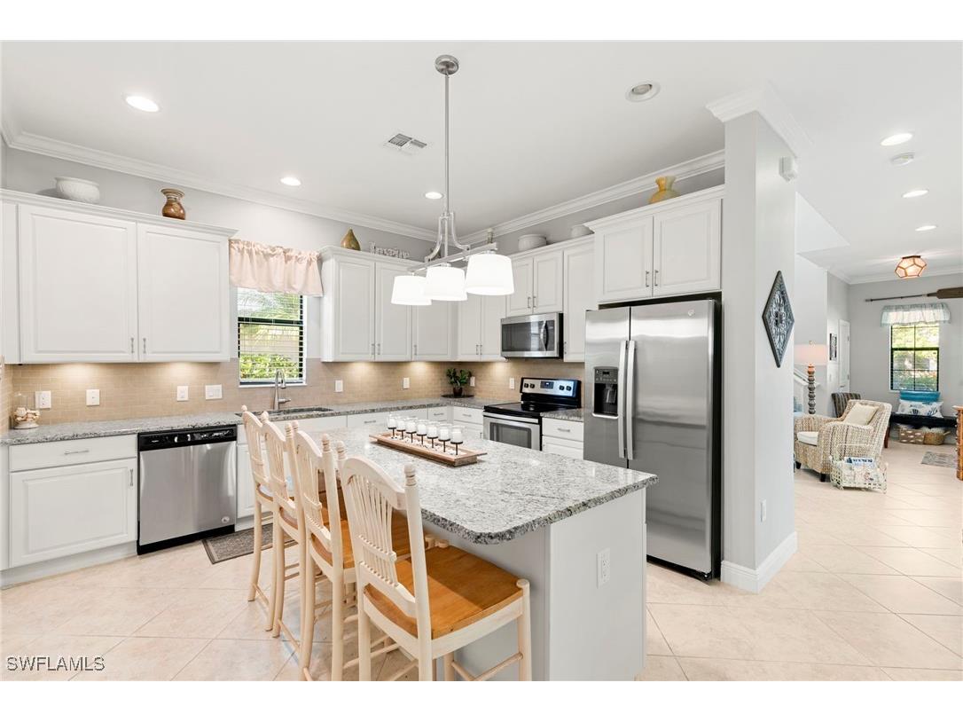 1350 Kendari Terrace Naples FL 34113 225084304 image8