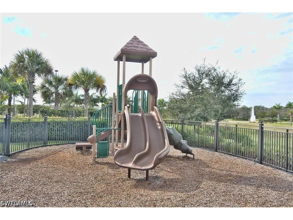 13500 Brown Bear Run Estero FL 33928 226015845 image49