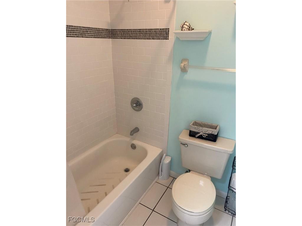 13500 Siesta Pines Court #303 Fort Myers FL 33908 2025023643 image17