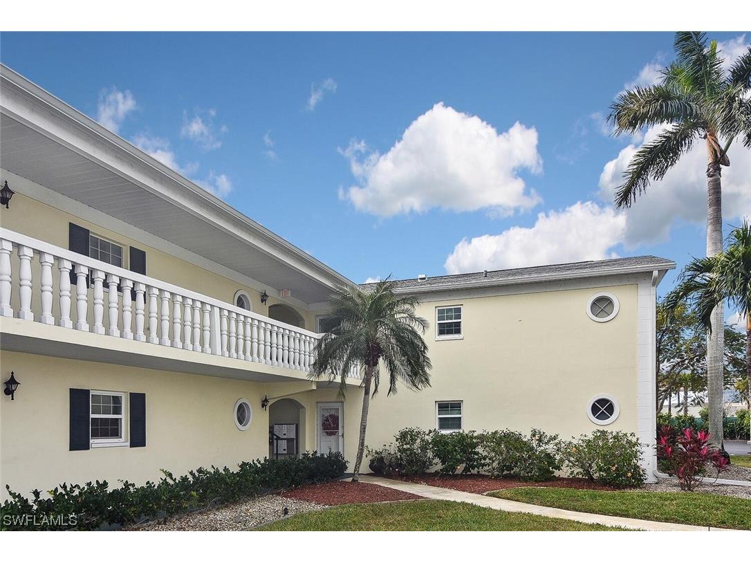 13501 Stratford Place Circle #204 Fort Myers FL 33919 223091274 image1
