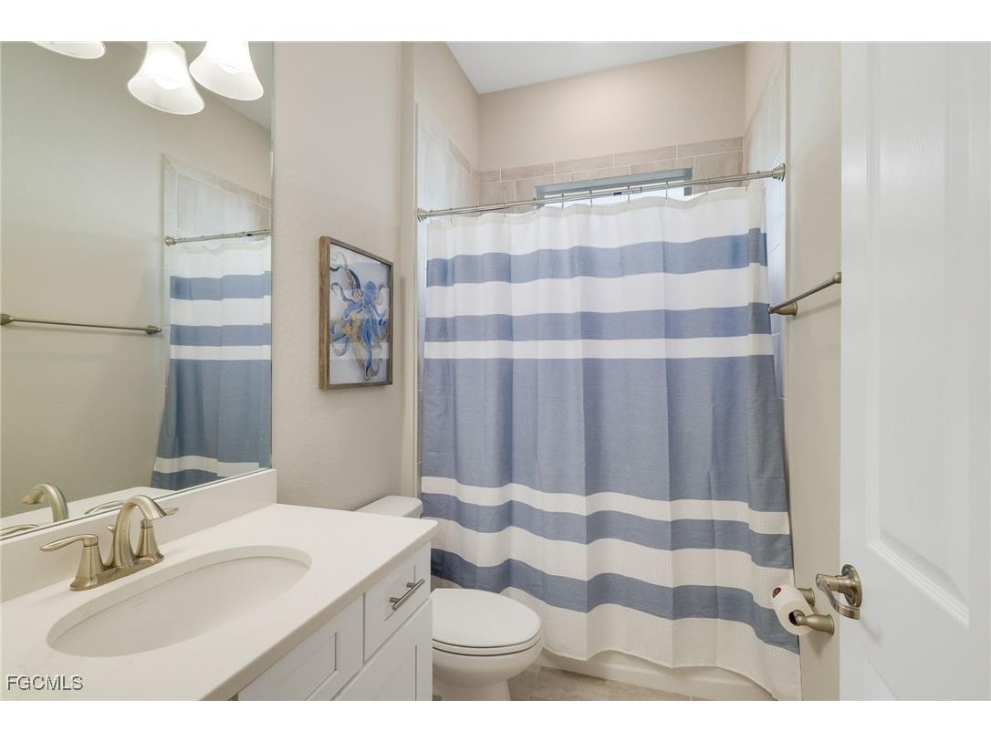 13504 Blue Bay Circle Fort Myers FL 33913 2025026408 image21