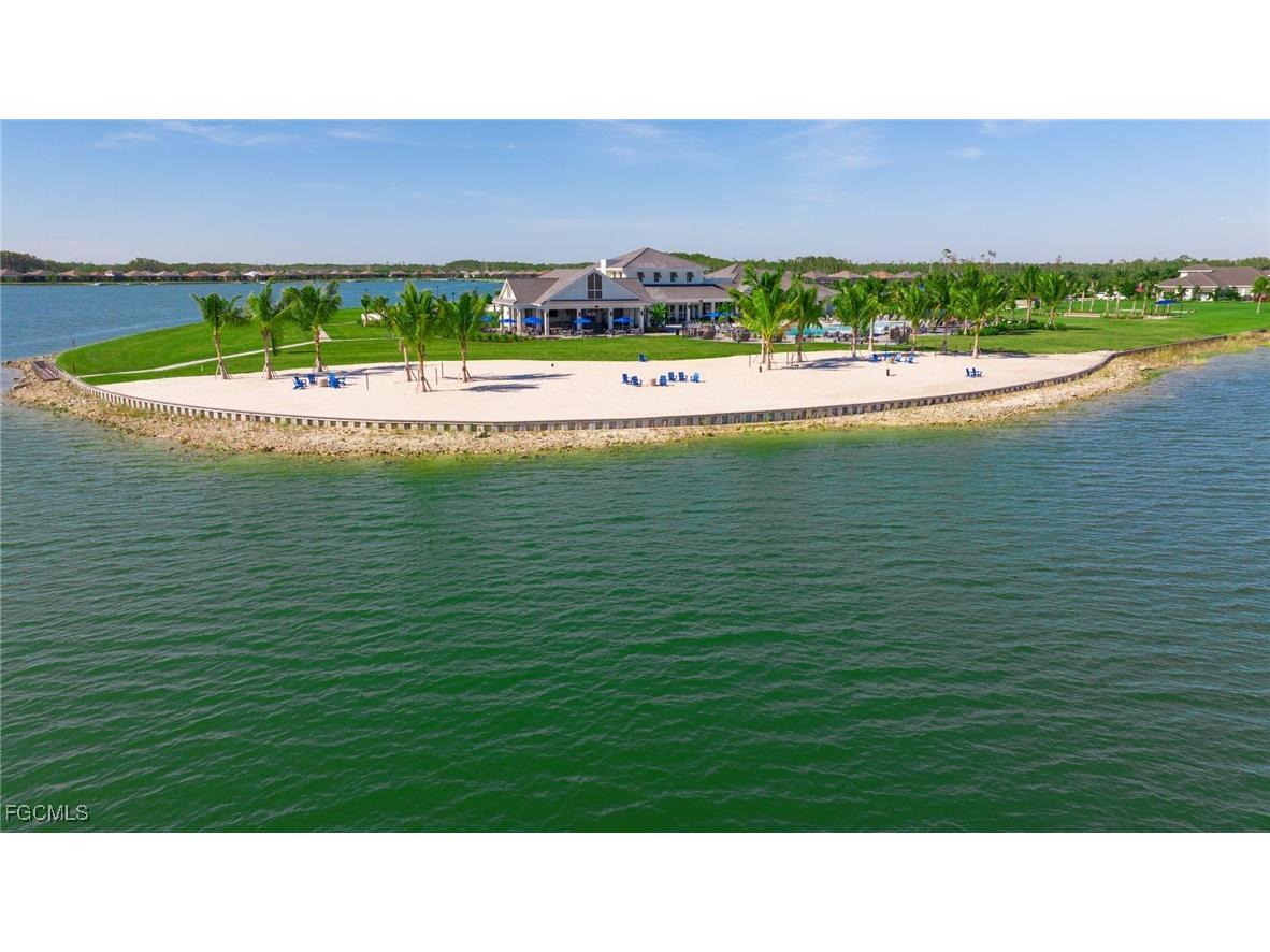 13504 Blue Bay Circle Fort Myers FL 33913 2025026408 image34