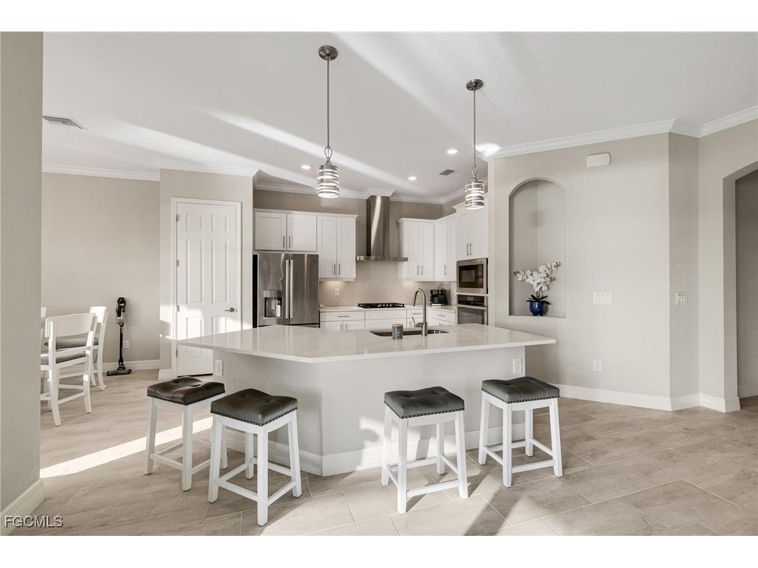 13504 Blue Bay Circle Fort Myers FL 33913 2025026408 image5