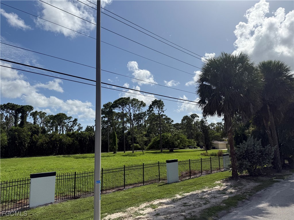 13504 Brynwood Lane Fort Myers FL 33912 2025007480 image3