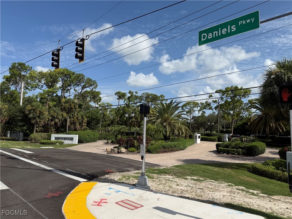 13504 Brynwood Lane Fort Myers FL 33912 2025007480 image4