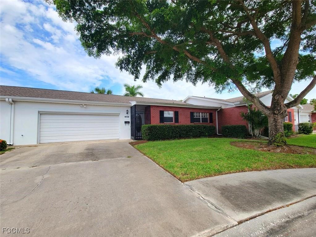 1351 Bunker Way Fort Myers FL 33919 2025021093 image1