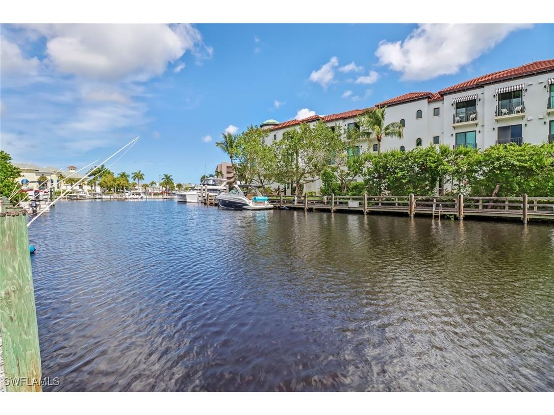 1351 Curlew Avenue #104 Naples FL 34102 225080011 image33