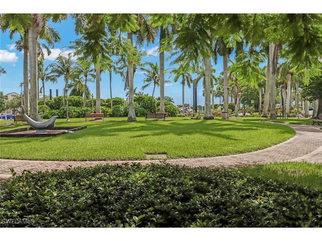 1351 Curlew Avenue #104 Naples FL 34102 225080011 image36