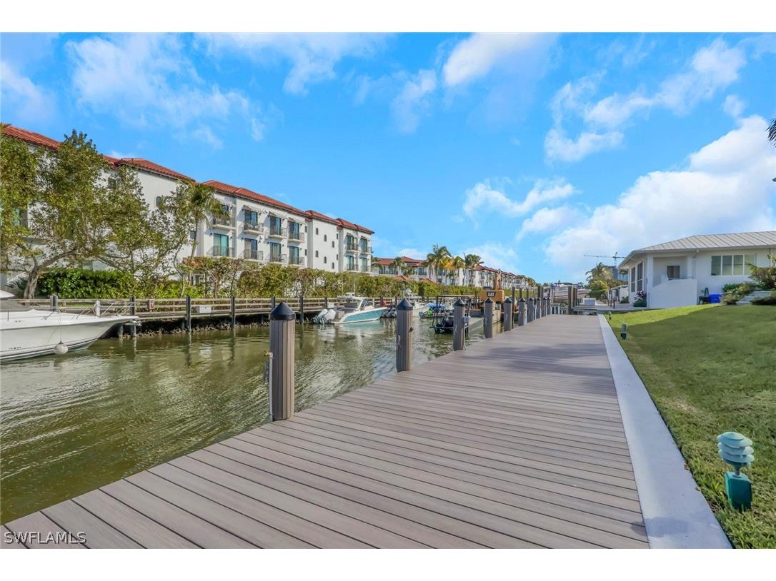 1351 Curlew Avenue #104 Naples FL 34102 226005032 image26
