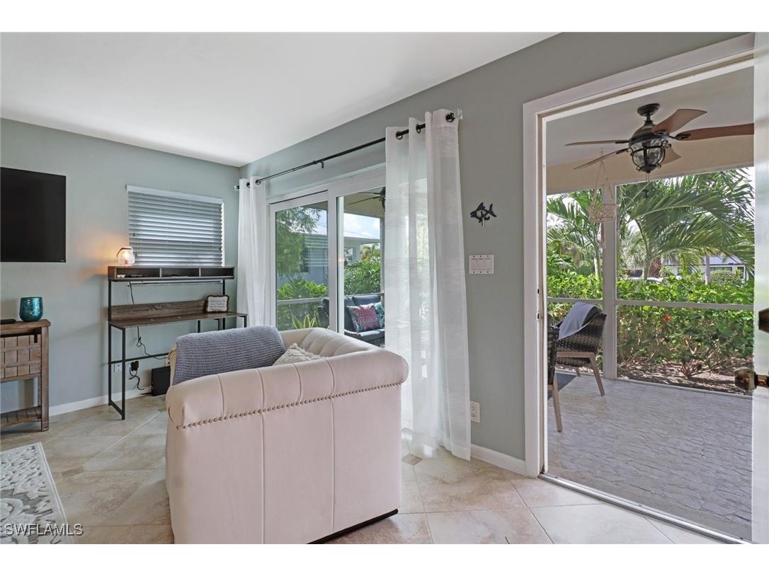 1351 Curlew Avenue #104 Naples FL 34102 226005032 image6