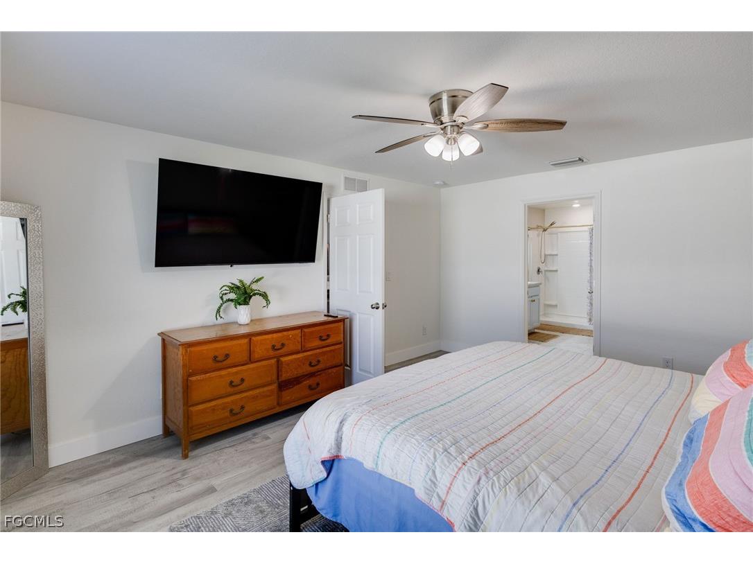 1351 NW 13th Place Cape Coral FL 33993 2026012144 image12