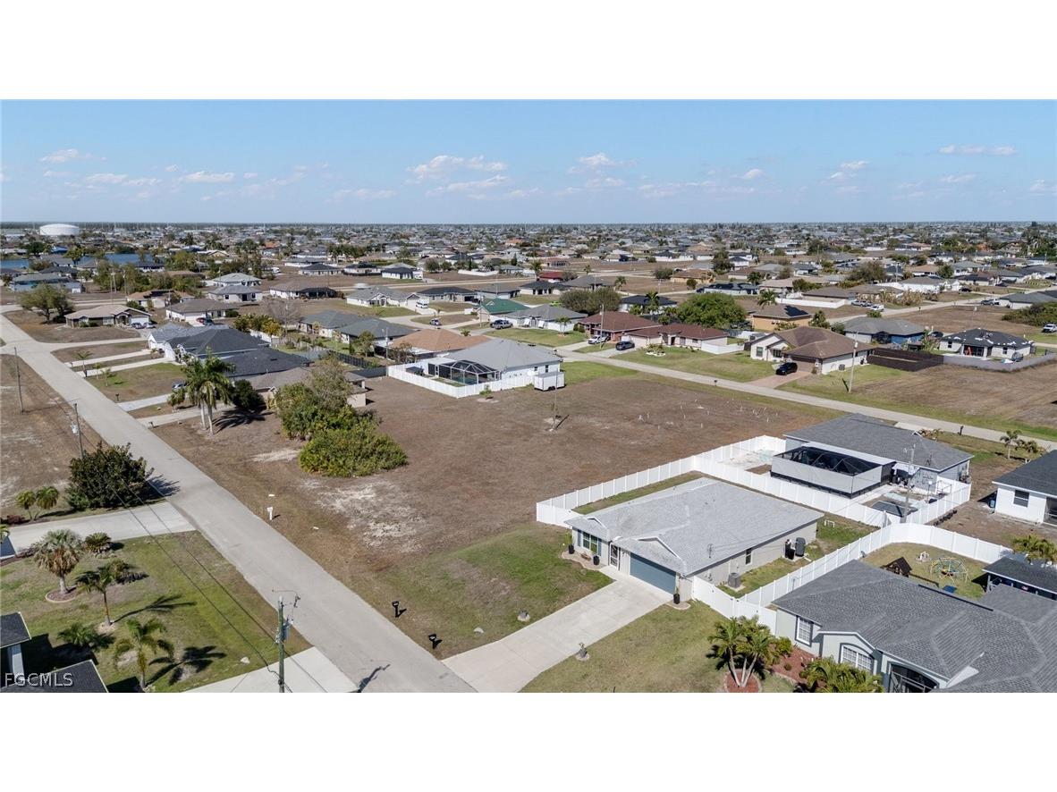 1351 NW 13th Place Cape Coral FL 33993 2026012144 image26