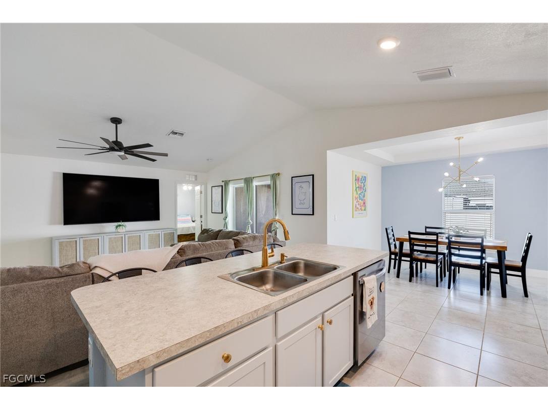 1351 NW 13th Place Cape Coral FL 33993 2026012144 image5