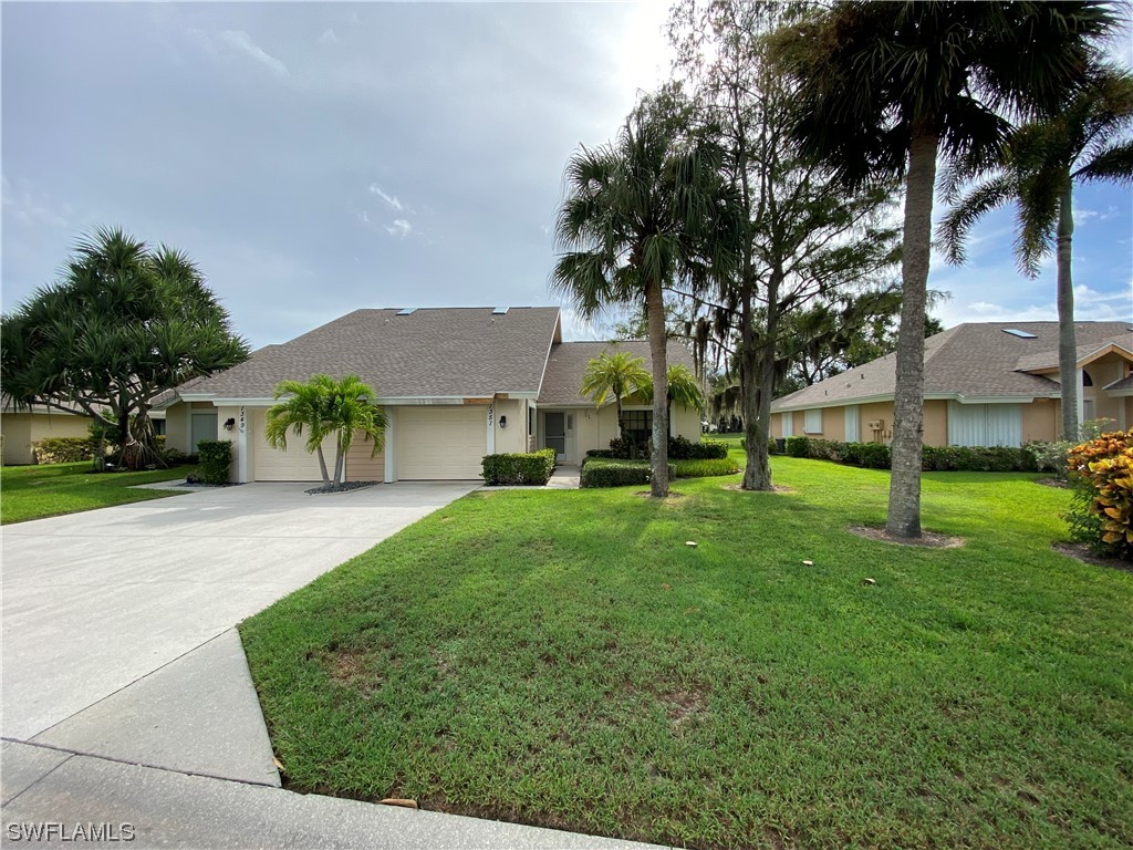 1351 Park Lake Drive #14-R Naples FL 34110 223061370 image1