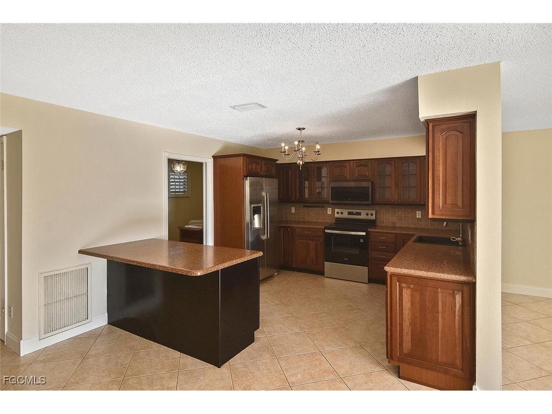 13511 Stratford Place Circle #302 Fort Myers FL 33919 2026005482 image9