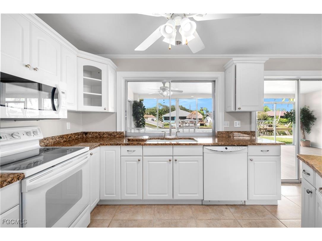 13512 Caribbean Boulevard Fort Myers FL 33905 2025009774 image3