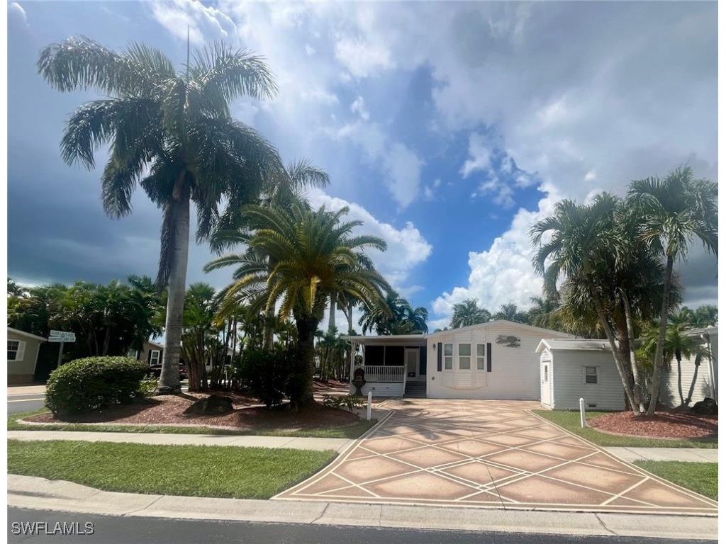 1352 Amethyst Lake Lane Naples FL 34114 225074222 image1