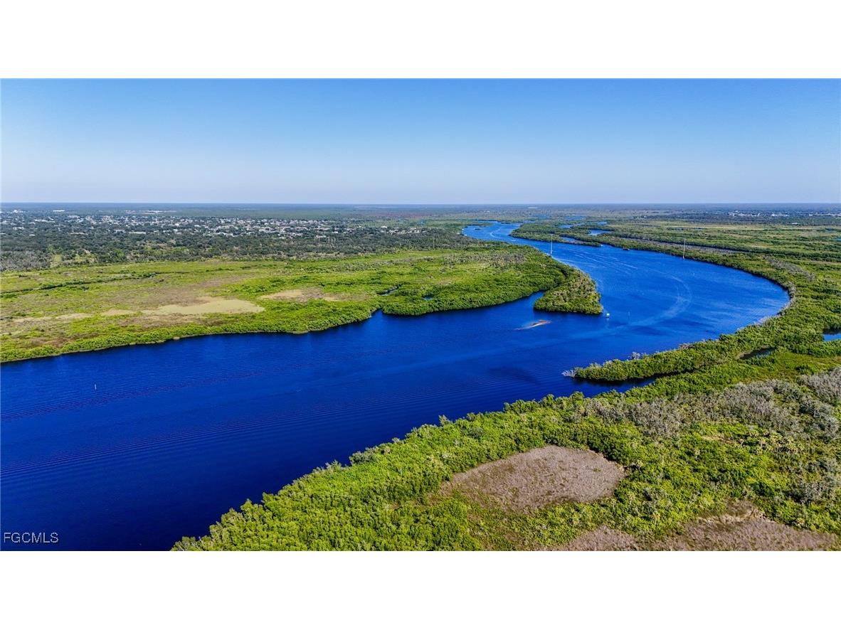 1352 Monterey Court Punta Gorda FL 33983 2025015446 image9
