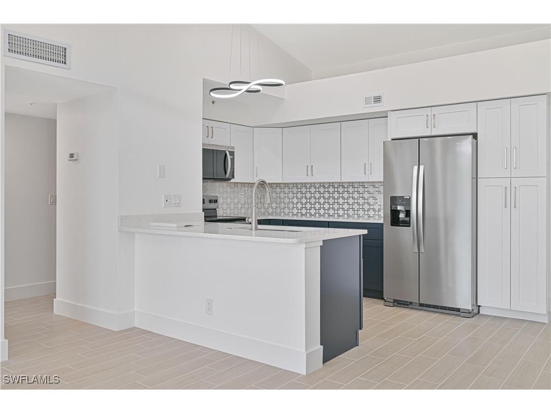 13521 Eagle Ridge Drive #136 Fort Myers FL 33912 225076467 image2