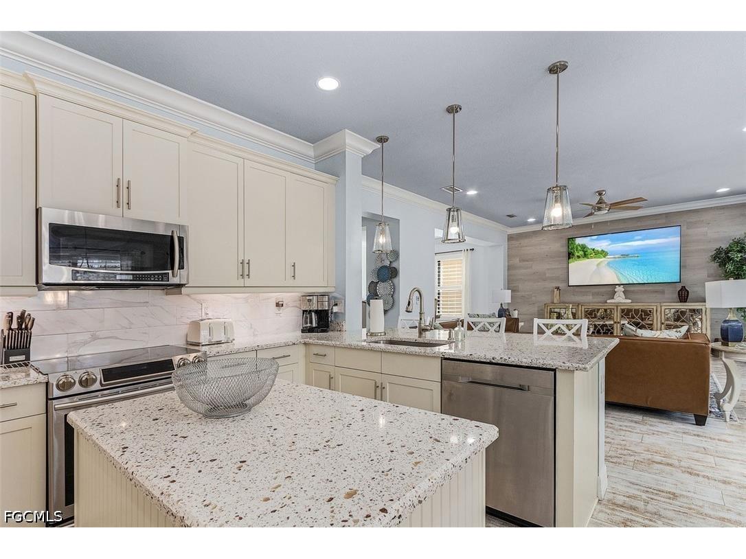 13528 Mandarin Circle Naples FL 34109 2026020290 image24